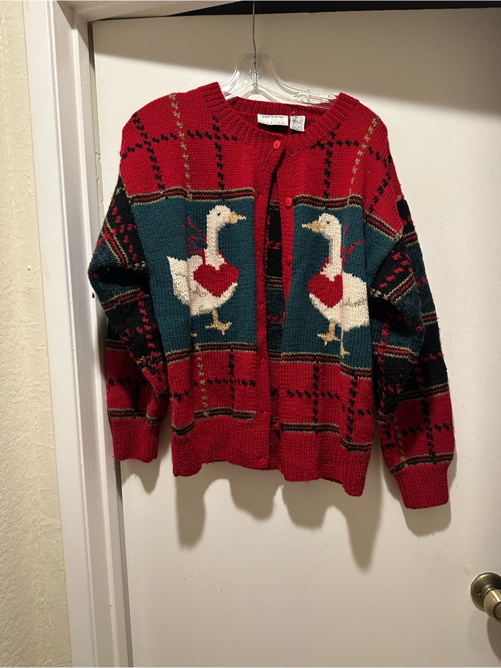 Vintage Preview Red Knit Cardigan w Goose Checkered Size Large 100% Wool